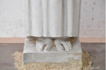 イギリスヴィンテージ　高さ約95cm　天然石　祈る姿が美しい天使像　(R-088828)