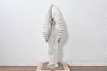 イギリスヴィンテージ　高さ約95cm　天然石　祈る姿が美しい天使像　(R-088828)