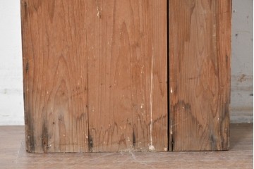 和製アンティーク　素朴な木味が味わい深い壁掛け収納棚　(R-088829)