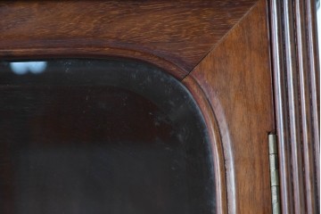 和製ヴィンテージ　花梨(カリン)材　艶やかな木肌が上品な縦型キャビネット　(R-088830)