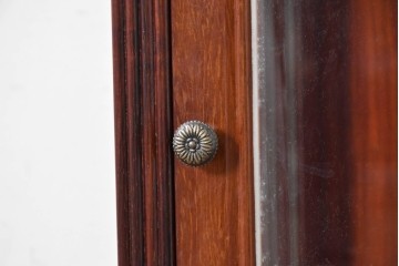 和製ヴィンテージ　花梨(カリン)材　艶やかな木肌が上品な縦型キャビネット　(R-088830)