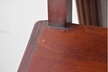 ヨーロッパヴィンテージ　曲線装飾とターニングレッグが華やかなライブラリーステップ　(R-088831)