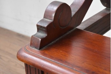 ヨーロッパヴィンテージ　曲線装飾とターニングレッグが華やかなライブラリーステップ　(R-088831)