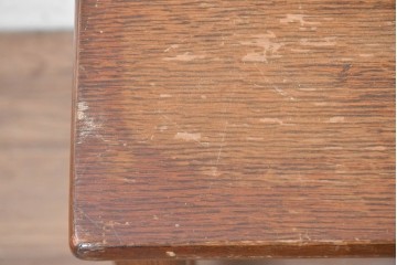 イギリスヴィンテージ　オーク材　重厚でクラシカルなネストテーブル　(R-088832)