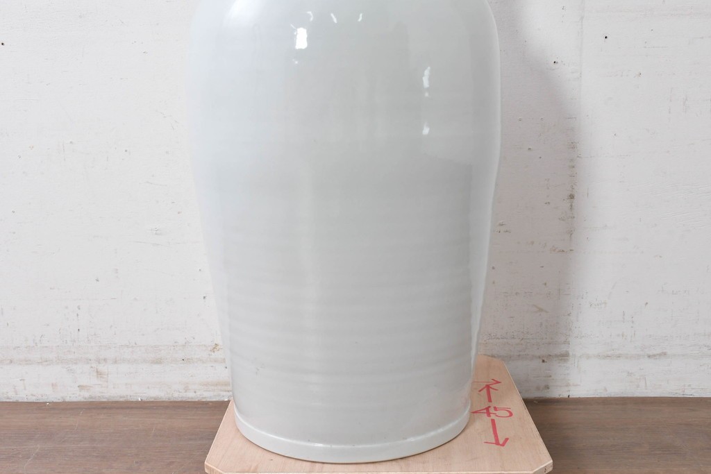 中古　特大サイズ!　高さ約93cm　中国古陶磁デザイン　獣耳と立体装飾が目を引く花瓶　(R-088834)
