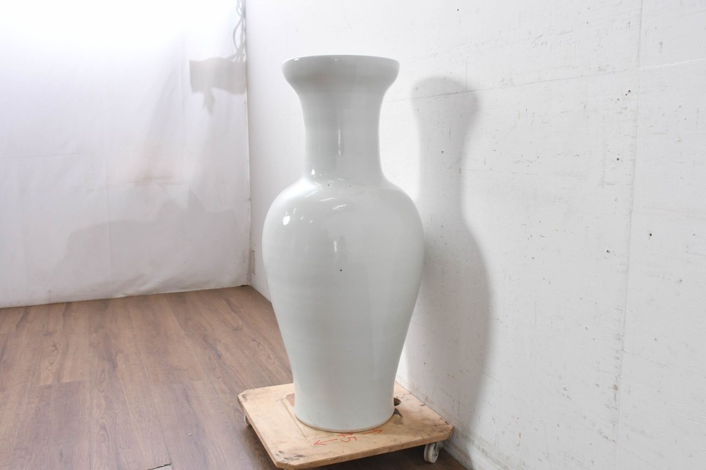 中古　特大サイズ!　高さ約87cm　中国古陶磁デザイン　滑らかで艶やかな質感が美しい花瓶　(R-088837)
