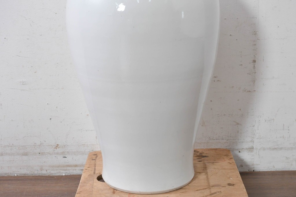 中古　特大サイズ!　高さ約87cm　中国古陶磁デザイン　滑らかで艶やかな質感が美しい花瓶　(R-088838)