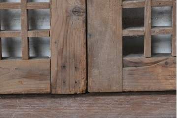 中国アンティーク建具　1900年頃　李朝風の端正なマス目格子が美しい窓2枚(1対)セット　(R-088842)