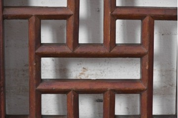 中国ヴィンテージ建具　アンティーク調　幾何学模様が目を引く中国格子2枚セット　(R-088845)
