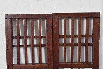 中国ヴィンテージ建具　アンティーク調　幾何学模様が目を引く中国格子2枚セット　(R-088845)