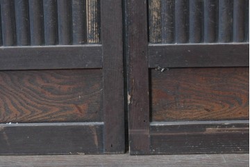 アンティーク建具　明治期　丸桟格子板戸窓2枚セット　(R-088850)