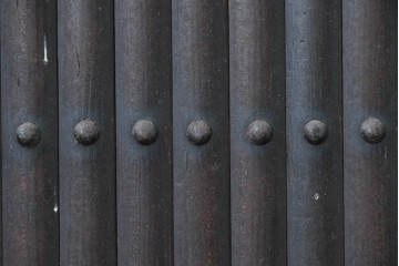 アンティーク建具　明治期　丸桟格子板戸窓2枚セット　(R-088850)