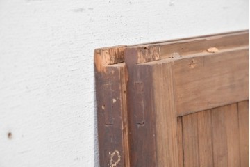 アンティーク建具　明治期　丸桟格子板戸窓2枚セット　(R-088850)