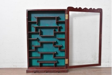 中国ヴィンテージ　1980年から1990年頃　花梨材　シンメトリーデザインの壁掛け飾り棚　(R-088853)