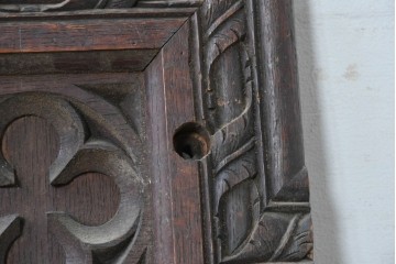 イギリスアンティーク建具　オーク材　クアトロフォイル(四つ葉)の彫刻が美しいパネル1枚　(R-088856)