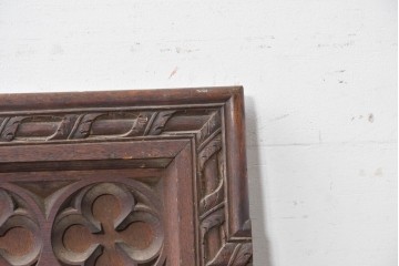 イギリスアンティーク建具　オーク材　クアトロフォイル(四つ葉)の彫刻が美しいパネル1枚　(R-088858)