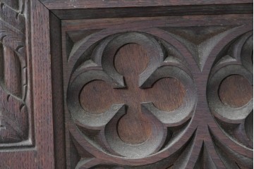 イギリスアンティーク建具　オーク材　クアトロフォイル(四つ葉)の彫刻が美しいパネル1枚　(R-088858)