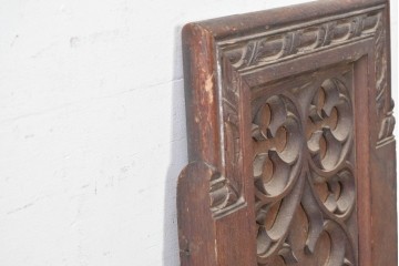 イギリスアンティーク建具　オーク材　クアトロフォイル(四つ葉)の彫刻が美しいパネル1枚　(R-088858)