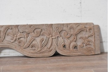 アジアンヴィンテージ建具　バリ　草花の彫刻が施された装飾パネル　(R-088861)