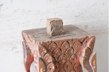 アジアンヴィンテージ　バリ　繊細な彫刻装飾が目を引く木製柱　(R-088862)