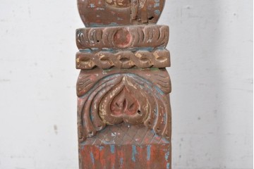 アジアンヴィンテージ　バリ　繊細な彫刻装飾が目を引く木製柱　(R-088862)