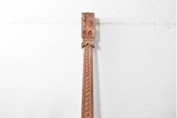 アジアンヴィンテージ　バリ　繊細な彫刻装飾が目を引く木製柱　(R-088863)