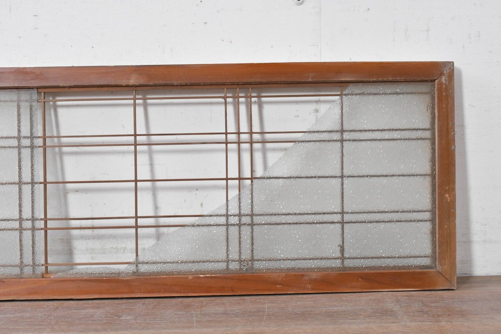 ヴィンテージ建具　昭和中期　ダイヤガラスと桟組みがレトロな欄間2枚セット　(R-088864)