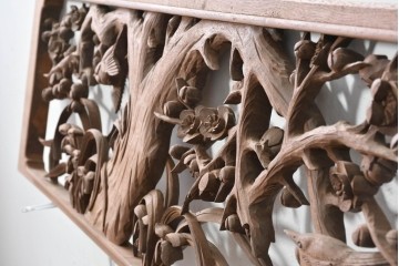 アンティーク建具　昭和初期　山本栄雲作　松竹梅と鳥の意匠が趣深い彫刻欄間2枚セット　(R-088865)