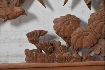 アンティーク建具　昭和初期　山本栄雲作　松竹梅と鳥の意匠が趣深い彫刻欄間2枚セット　(R-088865)