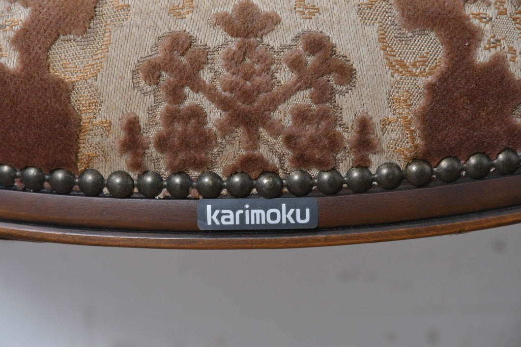 中古　karimoku(カリモク家具) 　domani(ドマーニ)　 Louis(ルイ)XVシリーズ 　優美な猫脚のアームチェア　(R-088868)