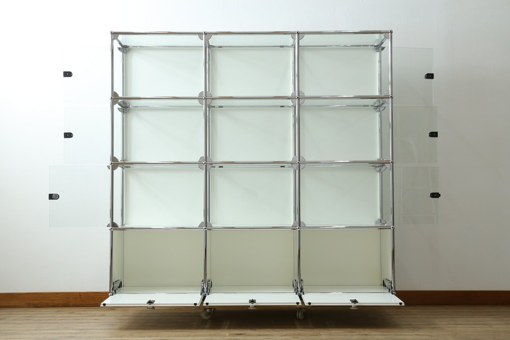 中古 　美品　スイス　USMハラー(USM Haller)　モジュール構造の3列4段ガラスキャビネット　(R-088871)