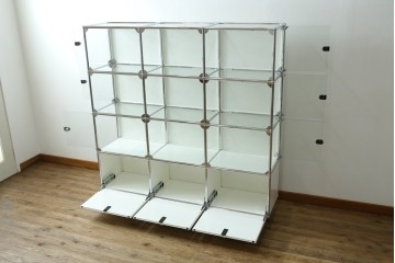 中古 　美品　スイス　USMハラー(USM Haller)　モジュール構造の3列4段ガラスキャビネット　(R-088871)
