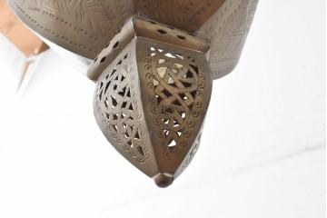 《引っ掛けシーリング式ペンダントライト加工費込み》　ヴィンテージ照明　真鍮製　透かし細工が美しい大振りな吊り下げ照明　(R-088886)