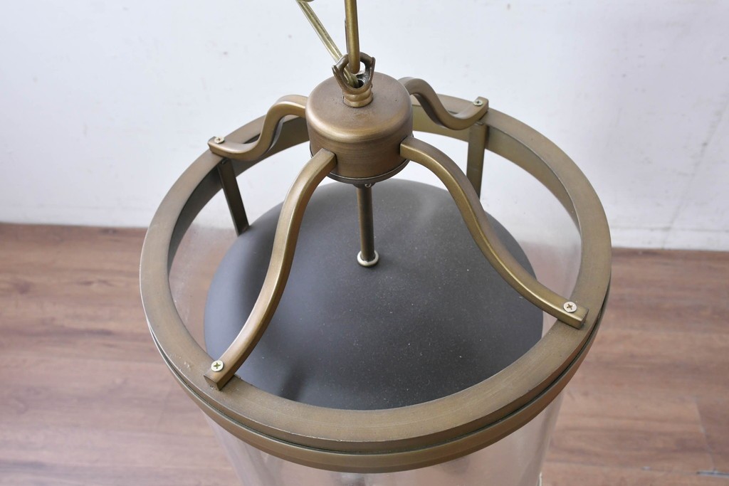 中古照明　特注　クラシカルなランタン風デザインが素敵な大型の吊り下げ照明　(R-088889)
