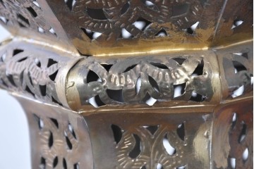 《引っ掛けシーリング式ペンダントライト加工費込み》　ヴィンテージ照明　真鍮製　モロッコ　異国情緒あふれるペンダントライト　(R-088891)