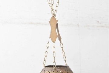 《引っ掛けシーリング式ペンダントライト加工費込み》　アラビアンヴィンテージ　工芸品　真鍮製　優美な透かし細工を施した色ガラス入り八角ペンダントライト　(R-088892)