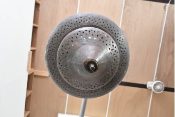 《引っ掛けシーリング式ペンダントライト加工費込み》　ヴィンテージ照明　モロッコ　真鍮製　色ガラスがアクセントの吊り下げ照明　(R-088894)