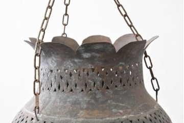 《引っ掛けシーリング式ペンダントライト加工費込み》　ヴィンテージ照明　モロッコ　真鍮製　透かし模様が異国情緒を演出する吊り下げ照明　(R-088897)