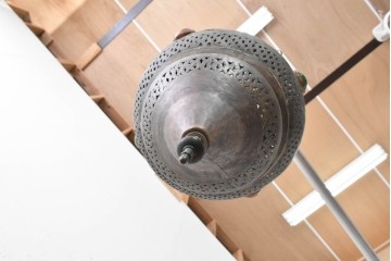 《引っ掛けシーリング式ペンダントライト加工費込み》　ヴィンテージ照明　モロッコ　真鍮製　透かし模様が異国情緒を演出する吊り下げ照明　(R-088897)