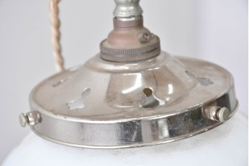 ヴィンテージ照明　イギリス　丸みのあるフォルムが愛らしい球体のペンダントライト　(R-088902)