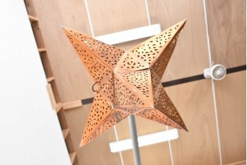 《引っ掛けシーリング式ペンダントライト加工費込み》　ヴィンテージ　アラビアンデザイン　真鍮製　透かし細工が映える星形シルエットの吊り下げ照明　(R-088904)