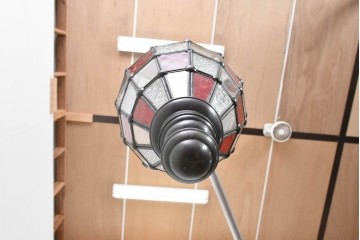 《引っ掛けシーリング式ペンダントライト加工費込み》　ヴィンテージ照明　モロッコ　赤とクリアの幾何学模様が印象的なペンダントライト　(R-088908)