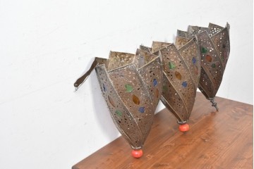《引っ掛けシーリング式ペンダントライト加工費込み》　ヴィンテージ照明　モロッコ　繊細な透かし装飾を施した吊り下げ照明3個セット　(R-088917)