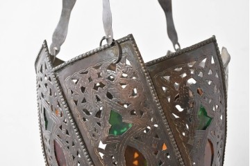 《引っ掛けシーリング式ペンダントライト加工費込み》　ヴィンテージ照明　モロッコ　繊細な透かし装飾を施した吊り下げ照明3個セット　(R-088917)