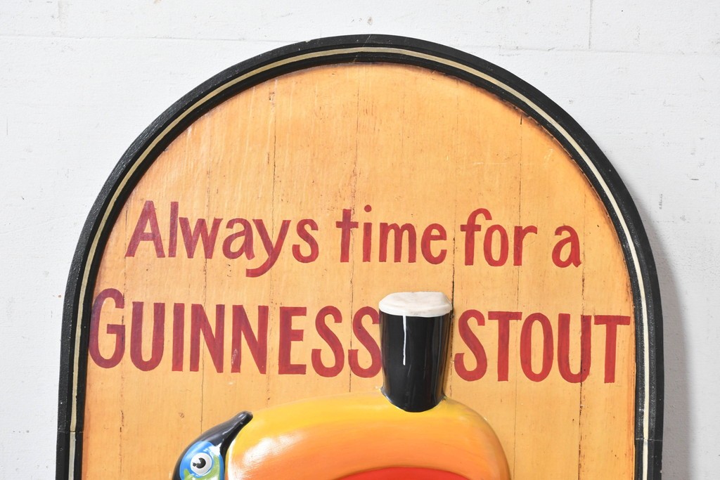 イギリスアンティーク　希少　著名工房作品　英国伝統サインペイント　GUINNESS(ギネス)　オオハシとロゴが目を引く立体ウォールサイン　(R-088941)