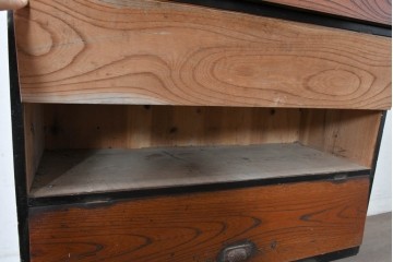 和製アンティーク　大正から昭和初期　希少　前板欅材　パタパタ扉の下駄箱　(R-088951)