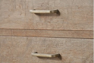 和製ヴィンテージ　ナラ材　すっきりとしたモダンデザインの7段サイドチェスト　(R-088953)