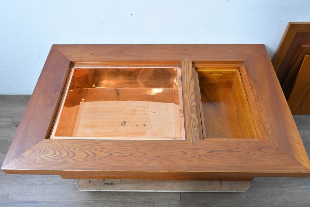 和製ヴィンテージ　欅(ケヤキ)材　力強い木目の囲炉裏テーブル　(R-088956)