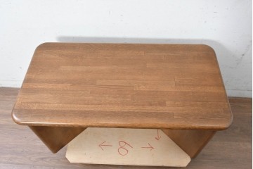和製ヴィンテージ　ナラ材　小振りでしっかりとした作りのセンターテーブル　(R-088957)