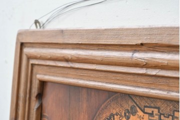 イギリスヴィンテージ　アンティーク調　食器棚の中を覗き込んだようなだまし絵額装　(R-088958)